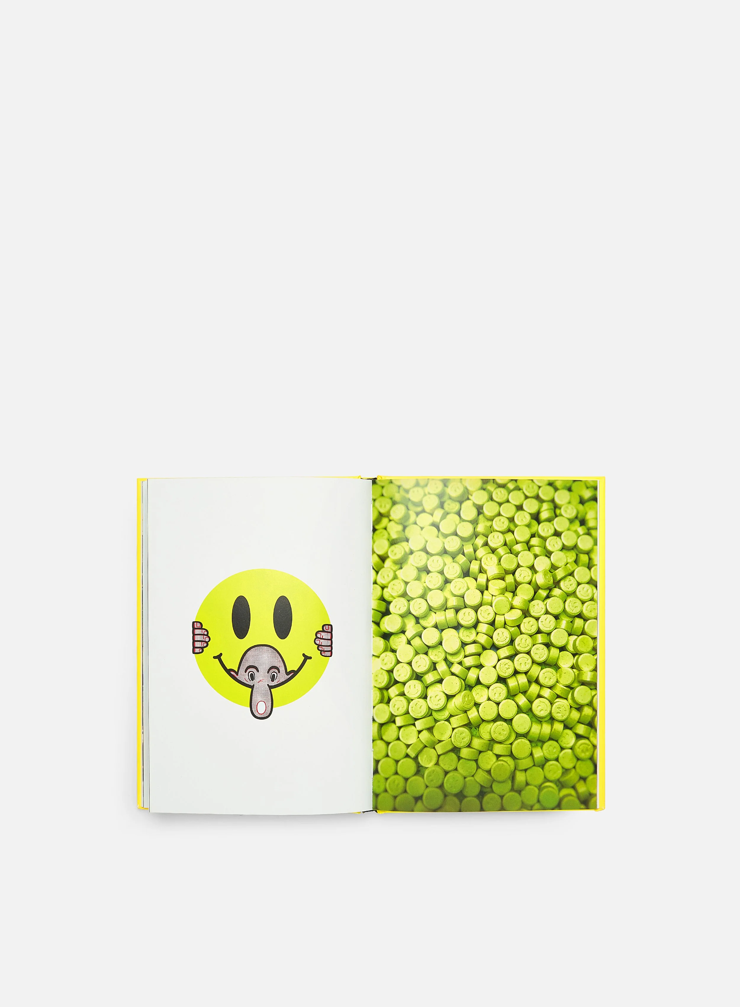 The Sm;)e Book - Image 4