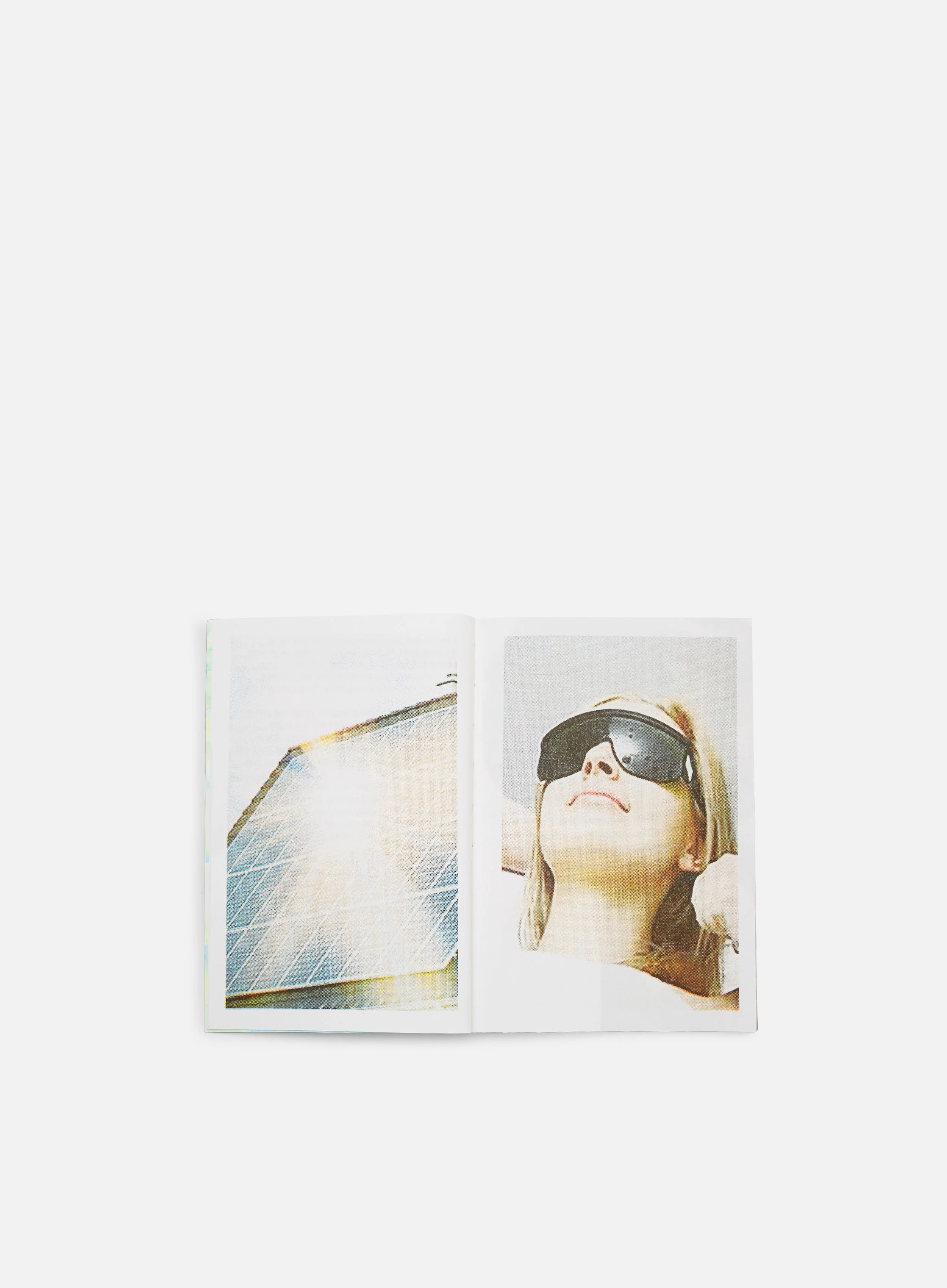 Watching a Supermodel Sleep on a Plane - Image 2